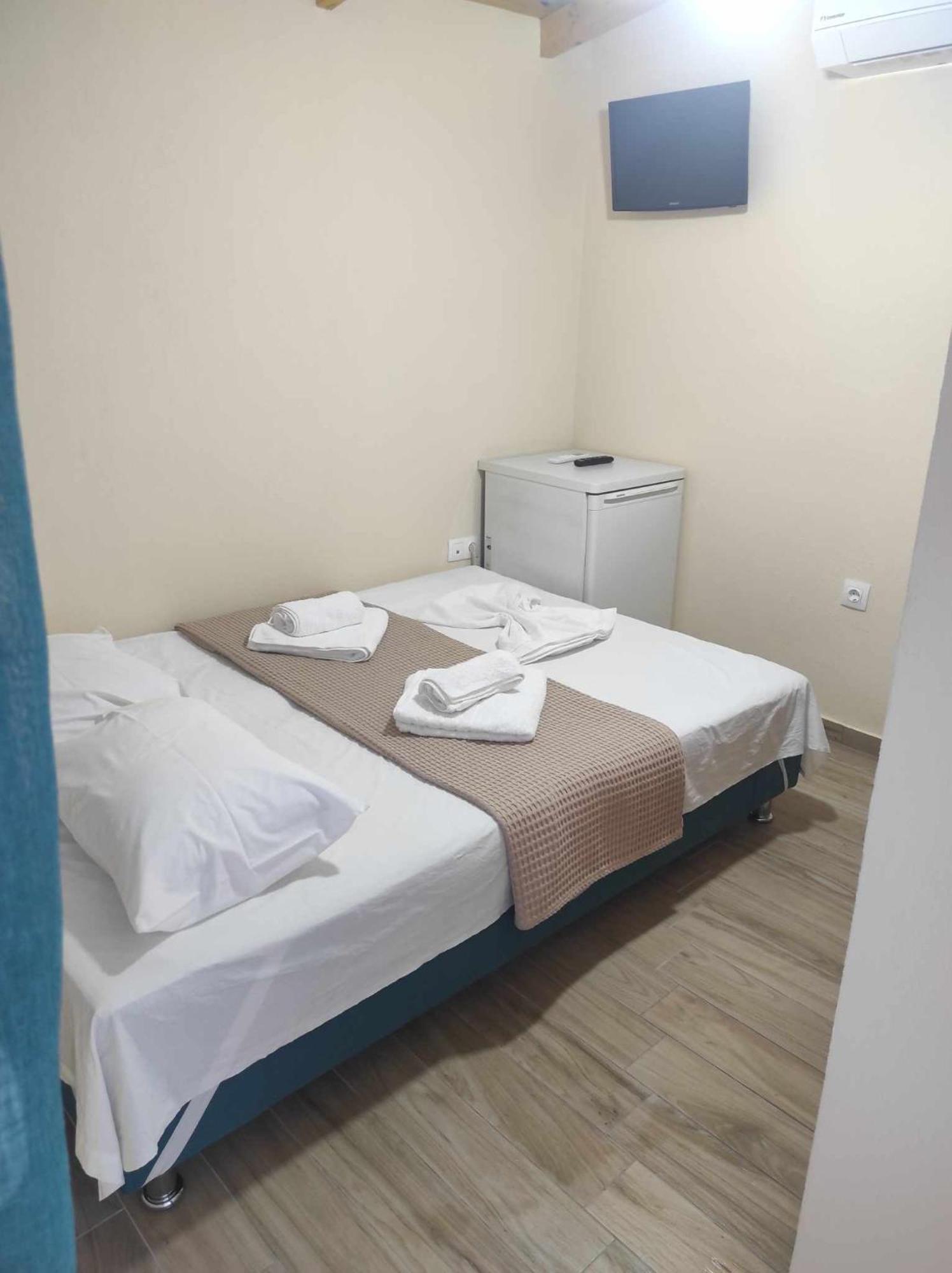 Light Blue Paralia Apartments 외부 사진