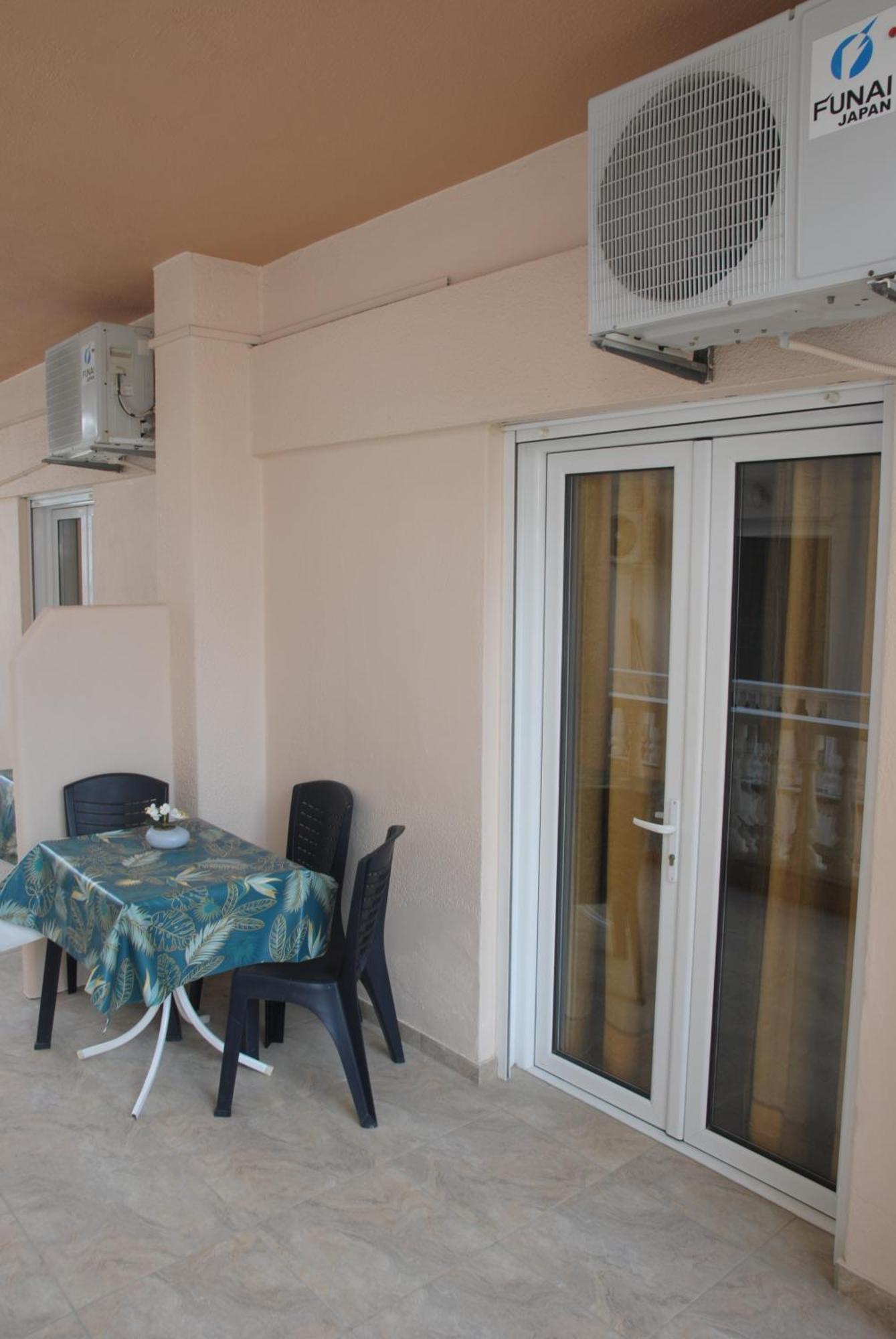 Light Blue Paralia Apartments 외부 사진