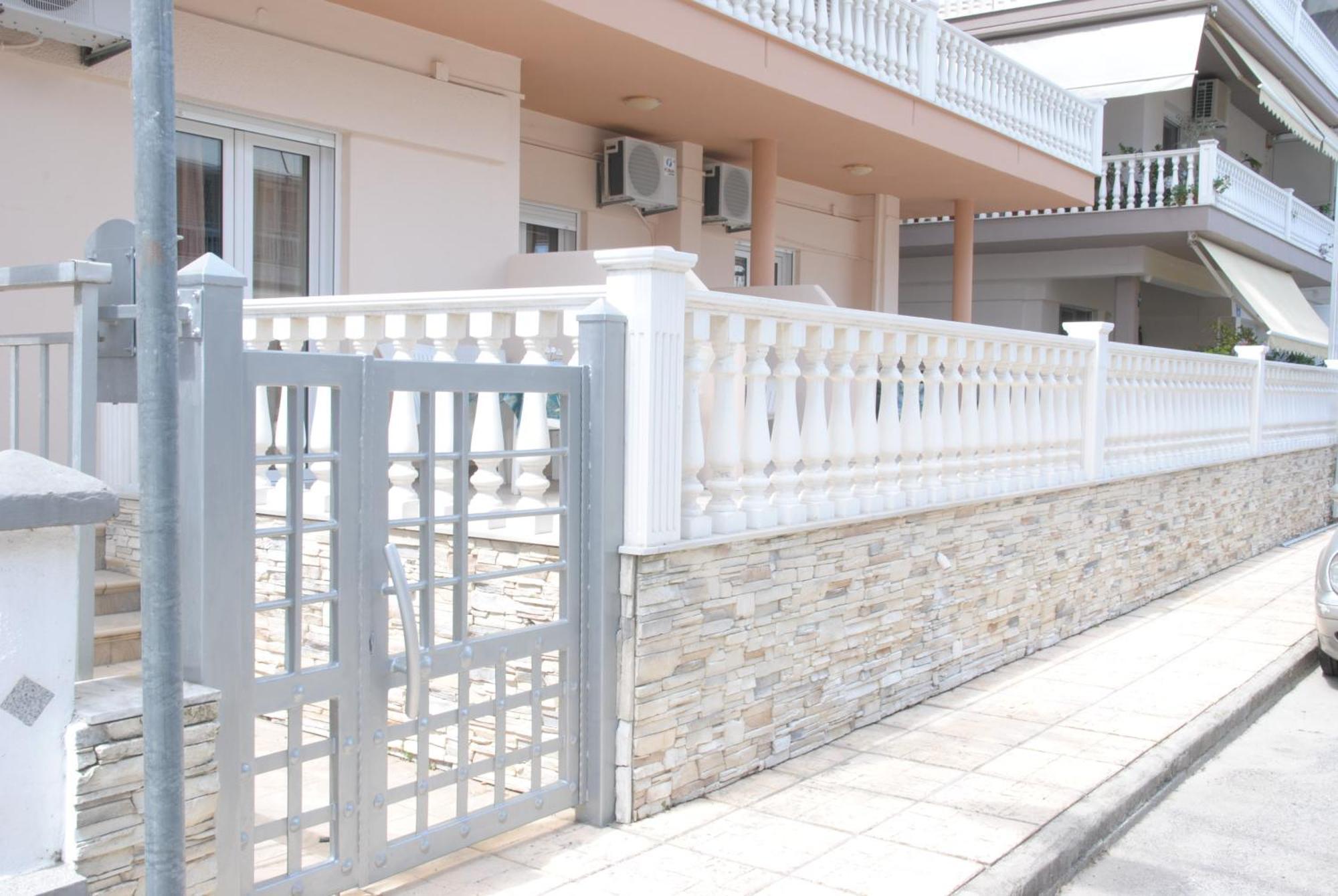Light Blue Paralia Apartments 외부 사진