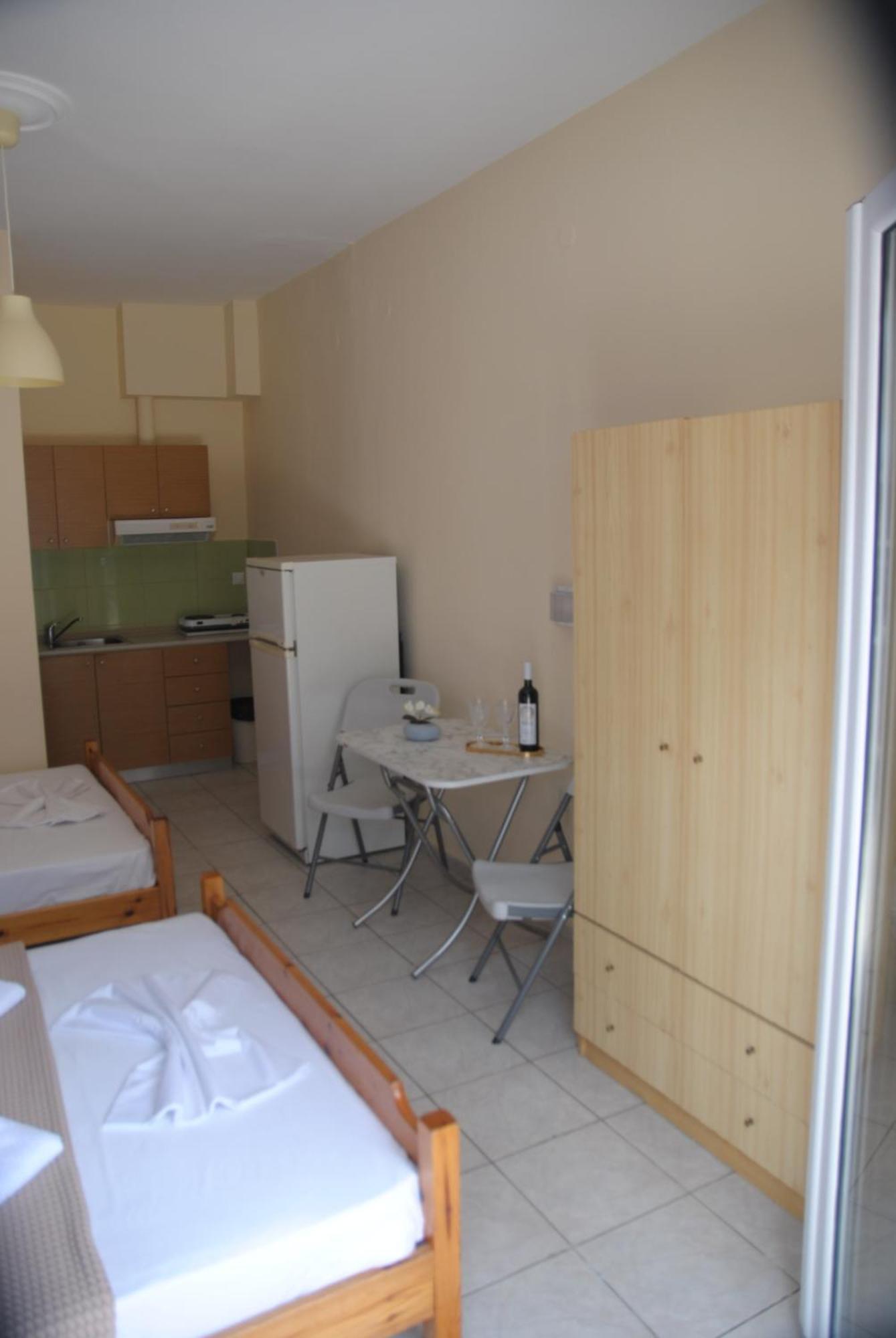 Light Blue Paralia Apartments 외부 사진
